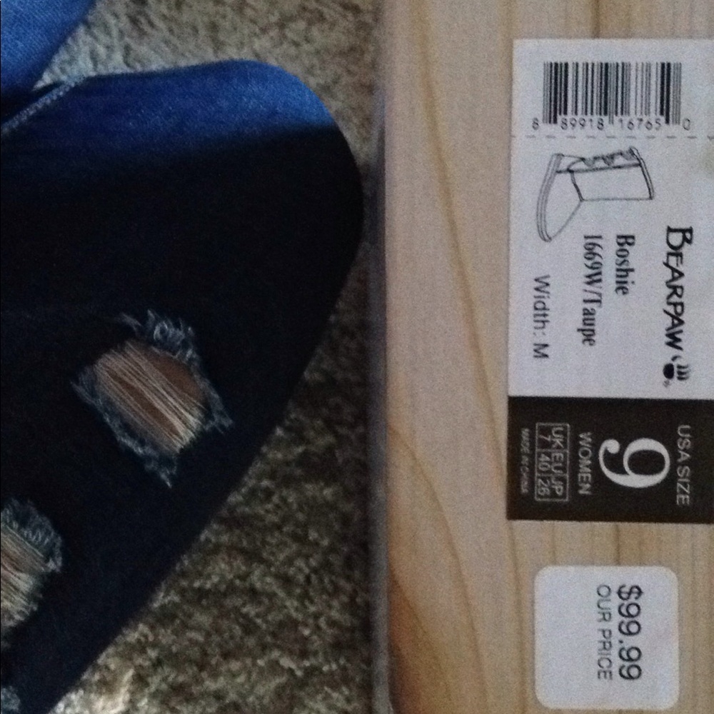 LAST PAIR Brand new bear paw boots. - Picture 8 of 8